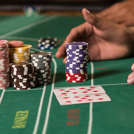 How to Play Baccarat Like A Seasoned Player